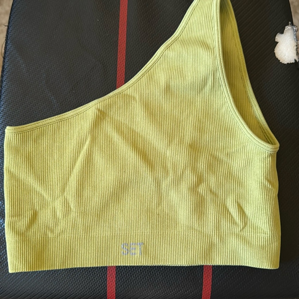 Set Active green NEW size small